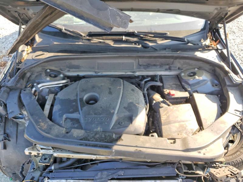 Photo 12 from auction – 2018 VOLVO XC60 with VIN YV4102RK4J1064572