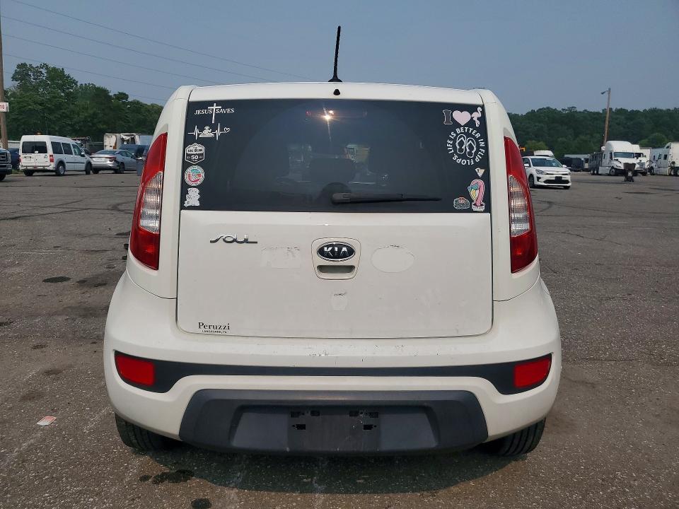 Photo 6 from auction – 2012 KIA SOUL with VIN KNDJT2A57C7456025