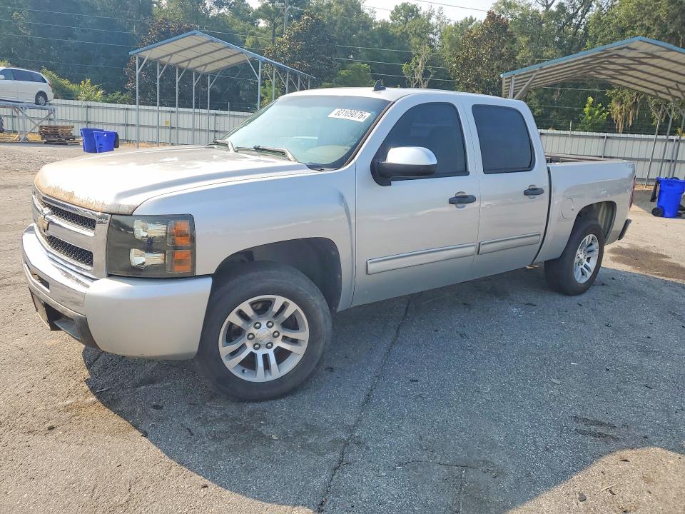 CHEVROLET SILVERADO 2010 with VIN 3GCRCREA8AG202148 - Photo from auction