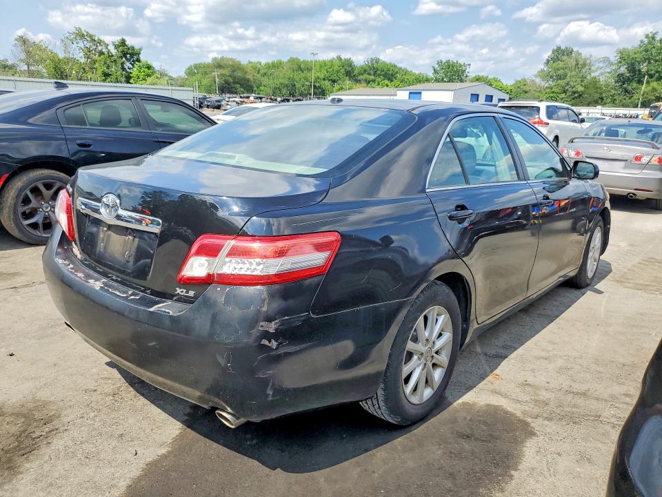 Photo 3 from auction – 2010 TOYOTA CAMRY with VIN 4T1BK3EK3AU112411