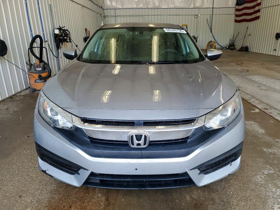 Photo 5 from auction – 2017 HONDA CIVIC with VIN 19XFC2F58HE038322