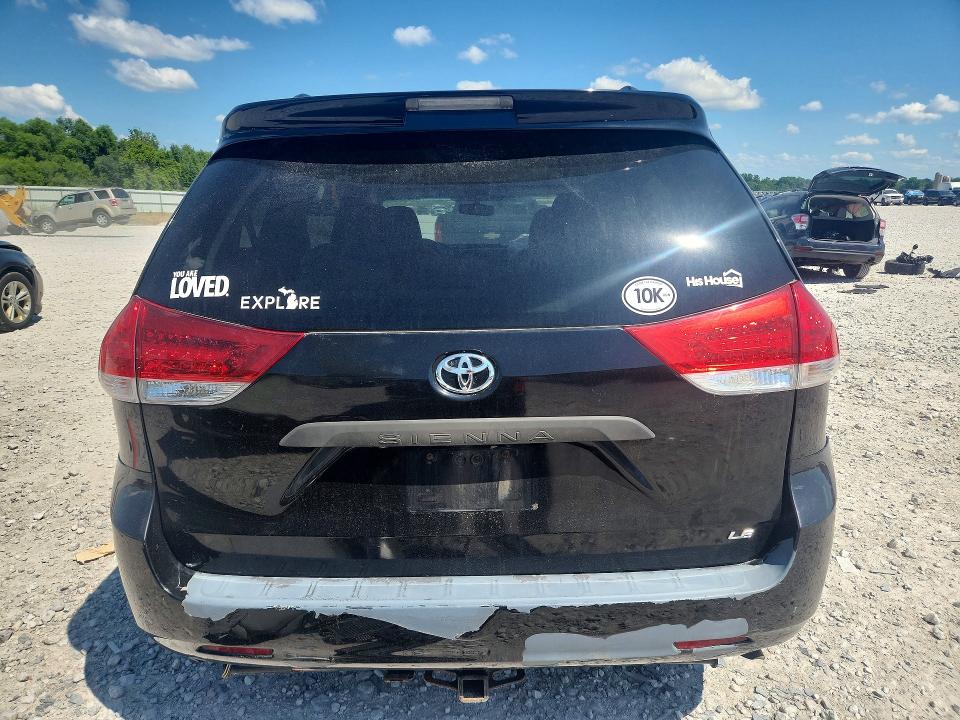 Photo 6 from auction – 2012 TOYOTA SIENNA with VIN 5TDKK3DCXCS189802
