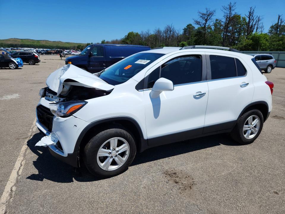 CHEVROLET TRAX 2020 with VIN KL7CJPSB3LB039169 - Photo from auction