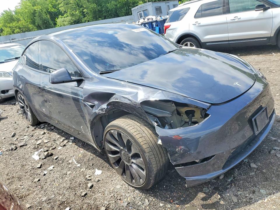 Photo 4 from auction – 2024 TESLA MODEL Y with VIN 7SAYGDEF8RF027192