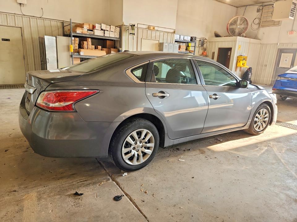 Photo 3 from auction – 2015 NISSAN ALTIMA with VIN 1N4AL3AP7FN876509