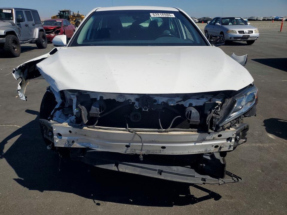 Photo 5 from auction – 2020 TOYOTA CAMRY with VIN 4T1C31AK8LU533183