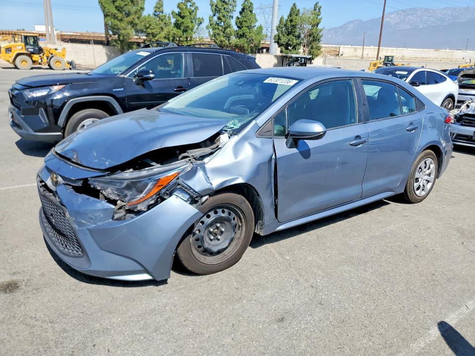 TOYOTA COROLLA 2021 with VIN 5YFEPMAE3MP215726 - Photo from auction