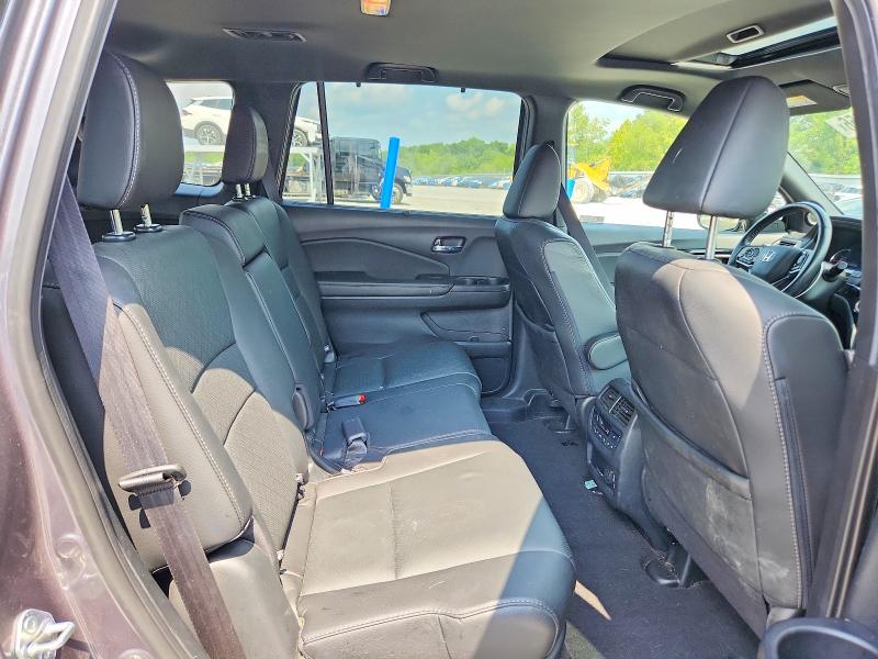 Photo 11 from auction – 2021 HONDA PASSPORT with VIN 5FNYF8H04MB006945