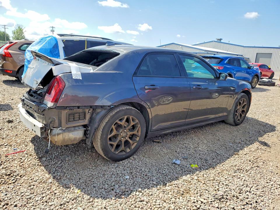 Photo 3 from auction – 2019 CHRYSLER 300 with VIN 2C3CCAGG6KH550643