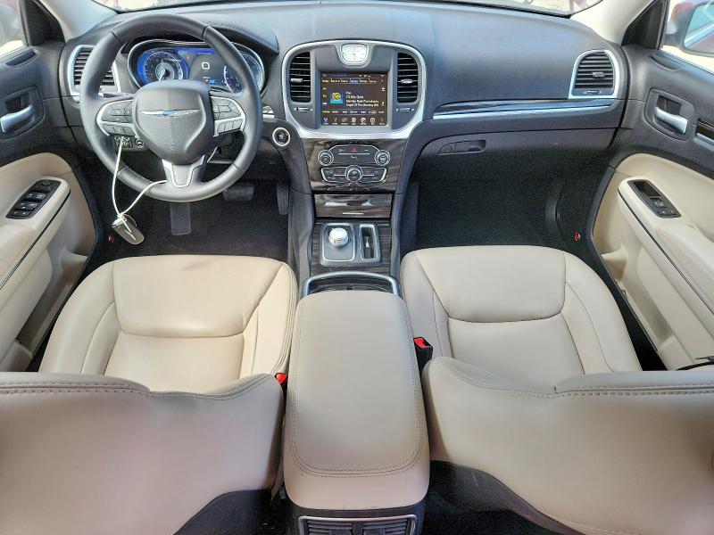 Photo 8 from auction – 2015 CHRYSLER 300 with VIN 2C3CCAAG7FH882427