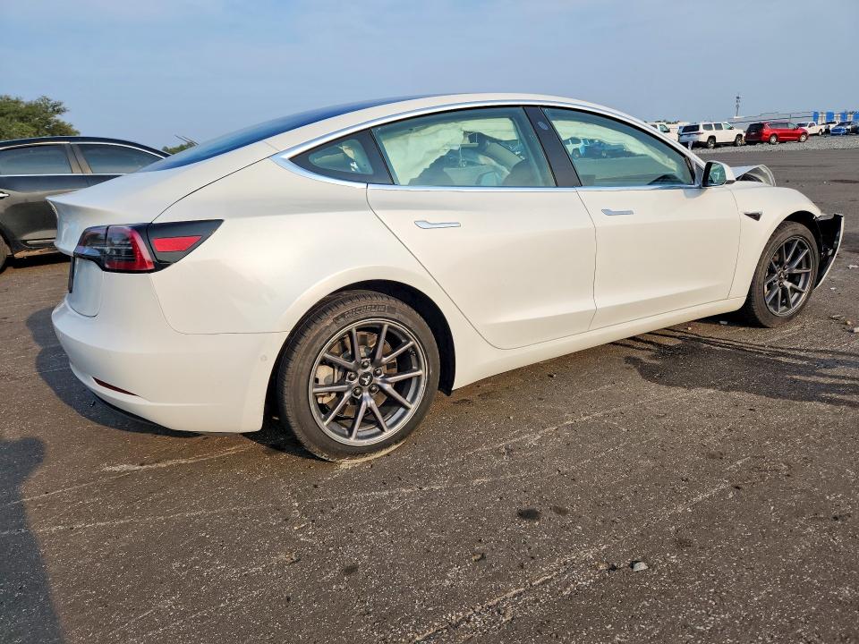 Photo 3 from auction – 2020 TESLA MODEL 3 with VIN 5YJ3E1EA2LF785231