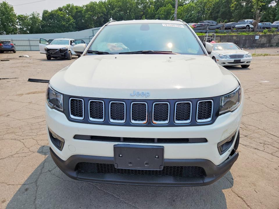 Photo 5 from auction – 2019 JEEP COMPASS with VIN 3C4NJDBBXKT776585
