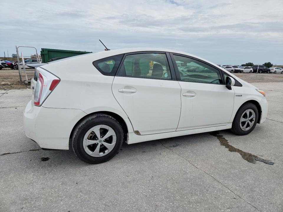 Photo 3 from auction – 2013 TOYOTA PRIUS with VIN JTDKN3DU4D5574795