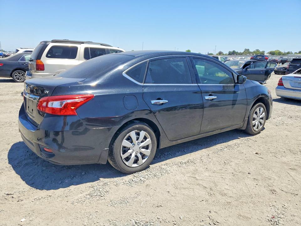 Photo 3 from auction – 2016 NISSAN SENTRA with VIN 3N1AB7AP0GL660221