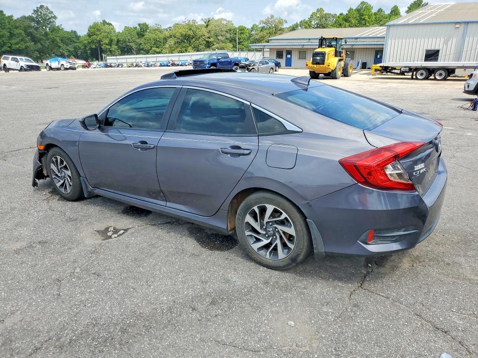 Photo 2 from auction – 2018 HONDA CIVIC with VIN 19XFC2F70JE014216