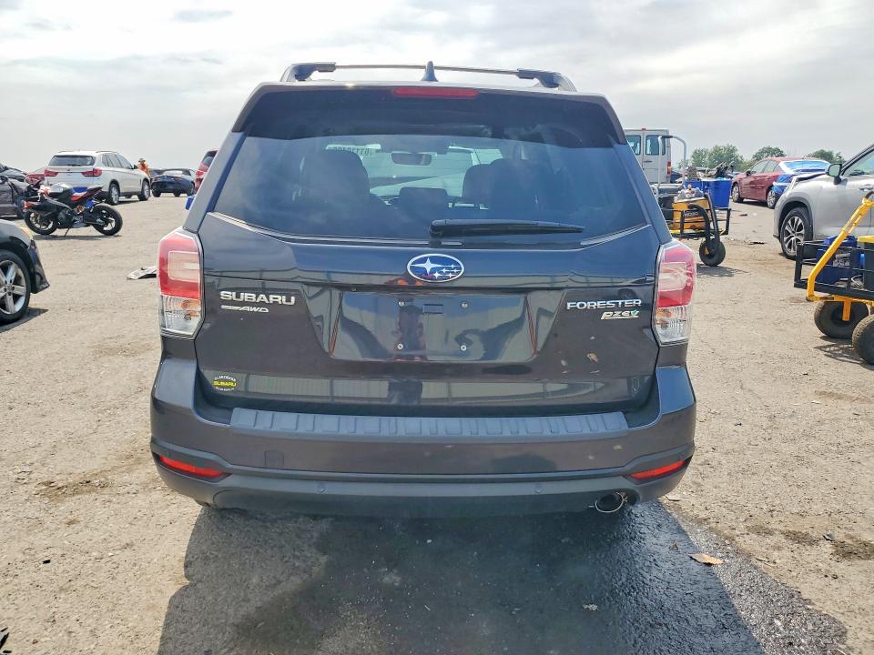 Photo 6 from auction – 2017 SUBARU FORESTER with VIN JF2SJARC0HH435513