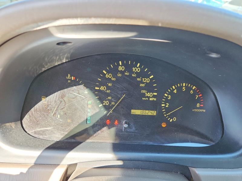 Photo 9 from auction – 2001 LEXUS RX with VIN JTJHF10U510202535