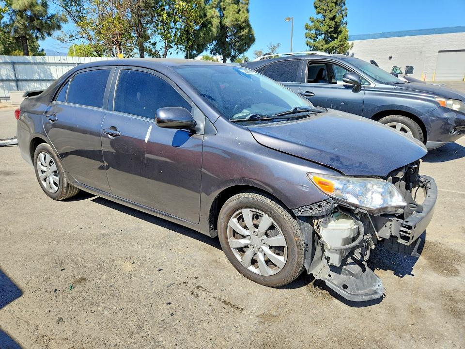 Photo 4 from auction – 2013 TOYOTA COROLLA with VIN JTDBU4EE4DJ115743