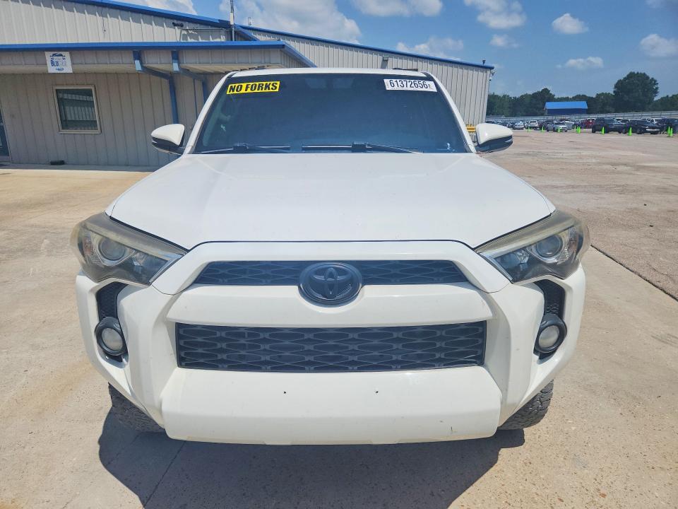 Photo 5 from auction – 2014 TOYOTA 4RUNNER with VIN JTEZU5JRXE5070696