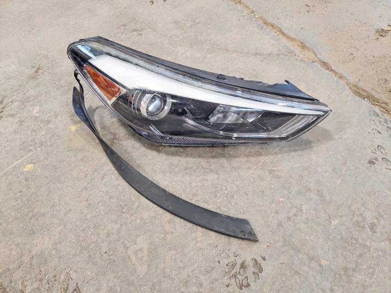 Photo 13 from auction – 2016 HYUNDAI TUCSON with VIN KM8J23A49GU134862