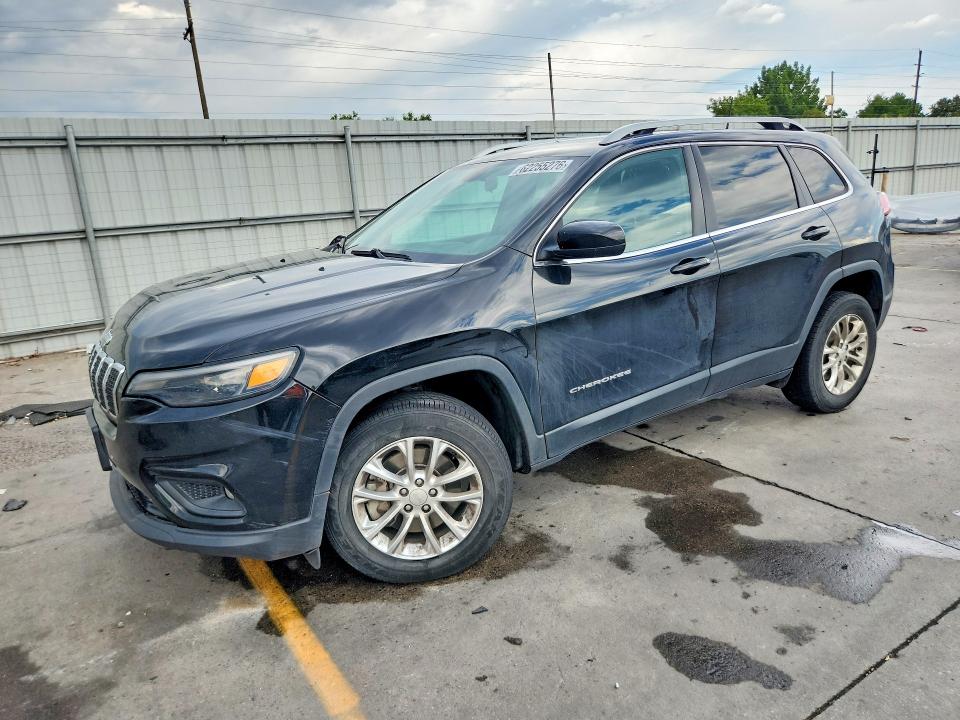 JEEP CHEROKEE 2019 with VIN 1C4PJMCBXKD213873 - Photo from auction