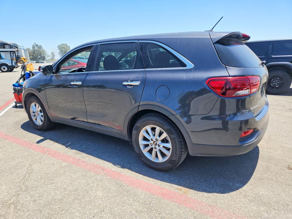 Photo 2 from auction – 2019 KIA SORENTO with VIN 5XYPG4A33KG458543