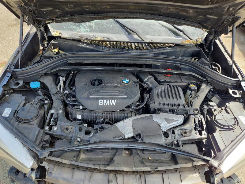 Photo 12 from auction – 2018 BMW X1 with VIN WBXHU7C37J5H39575