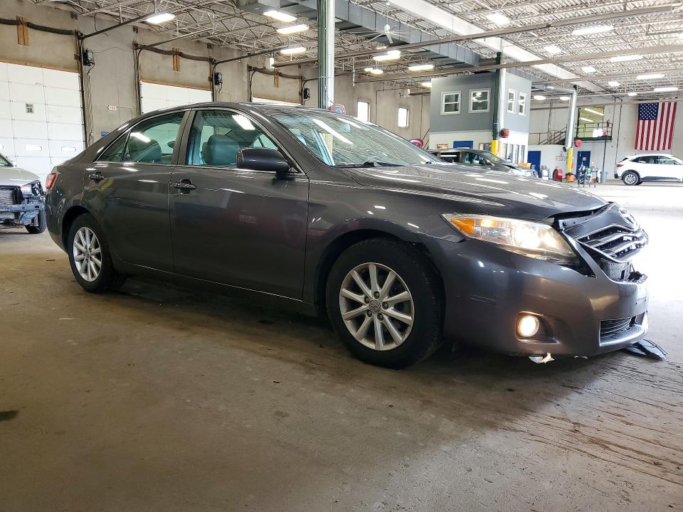 Photo 4 from auction – 2011 TOYOTA CAMRY with VIN 4T4BF3EK2BR121774