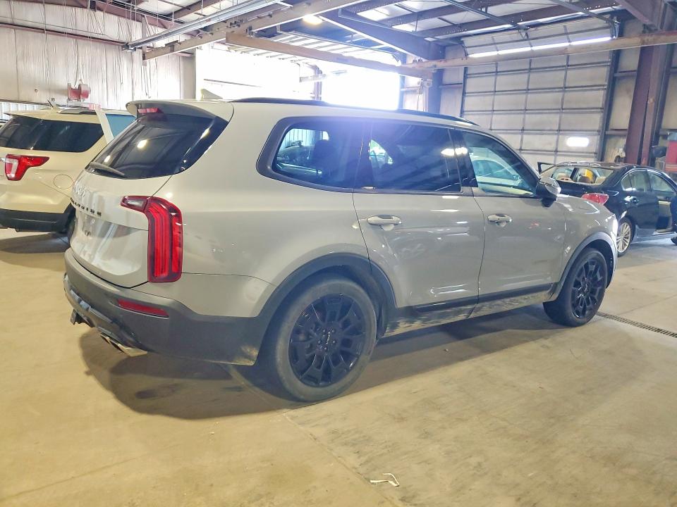 Photo 3 from auction – 2022 KIA TELLURIDE with VIN 5XYP3DHC2NG233262