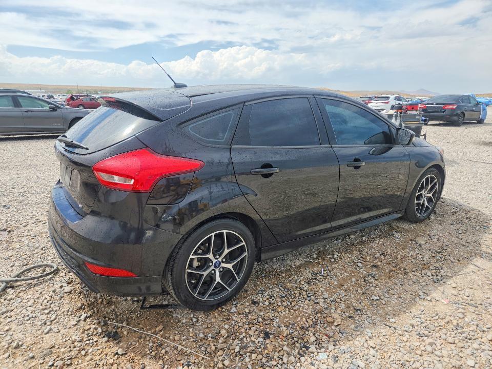 Photo 3 from auction – 2016 FORD FOCUS with VIN 1FADP3K29GL315388