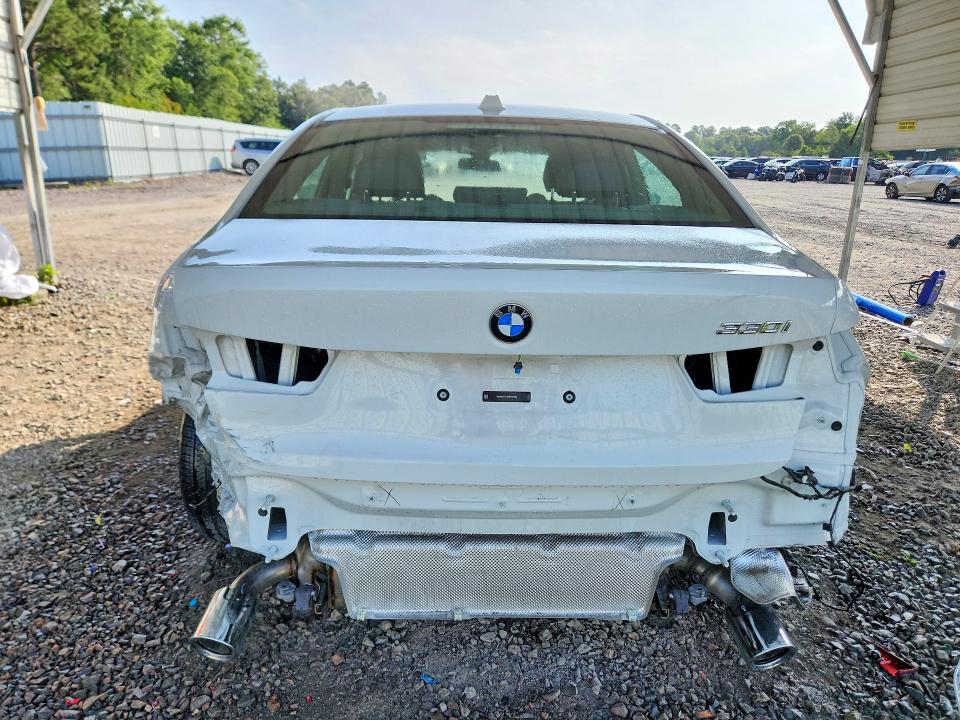 Photo 6 from auction – 2024 BMW 330I with VIN 3MW69FF04R8E04154