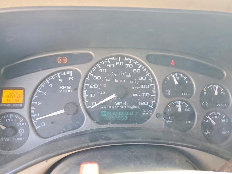 Photo 9 from auction – 2001 CHEVROLET SILVERADO with VIN 2GCEC19T411144768