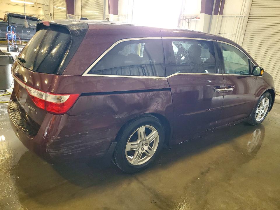 Photo 3 from auction – 2011 HONDA ODYSSEY with VIN 5FNRL5H95BB018335