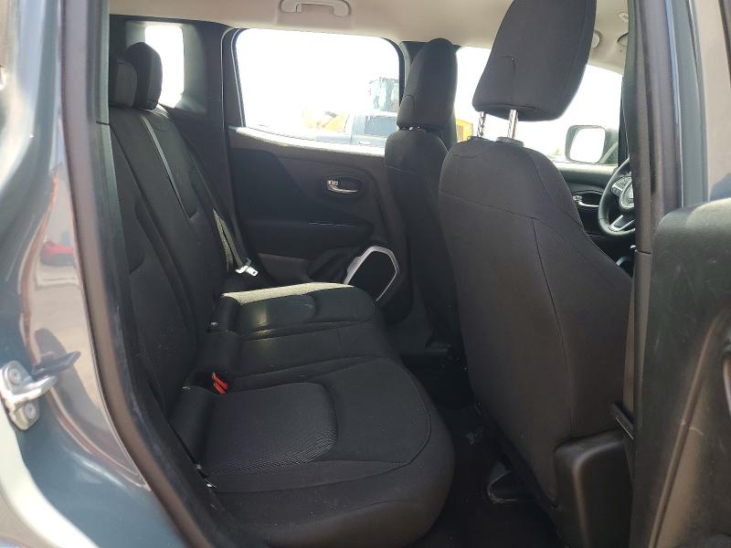 Photo 11 from auction – 2018 JEEP RENEGADE with VIN ZACCJBAB7JPJ46359