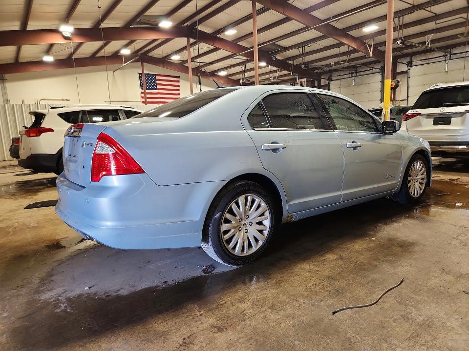 Photo 3 from auction – 2011 FORD FUSION with VIN 3FADP0L30BR123714