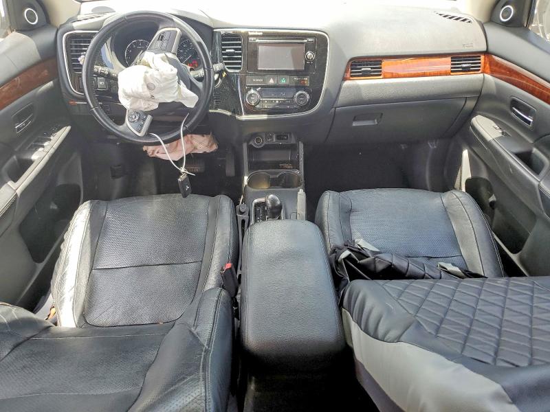 Photo 8 from auction – 2014 MITSUBISHI OUTLANDER with VIN JA4AD3A31EZ013078