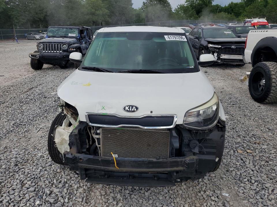 Photo 5 from auction – 2015 KIA SOUL with VIN KNDJN2A28F7777625