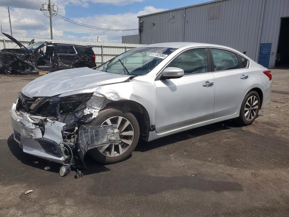 Photo 1 from auction – 2017 NISSAN ALTIMA with VIN 1N4AL3AP0HC153440