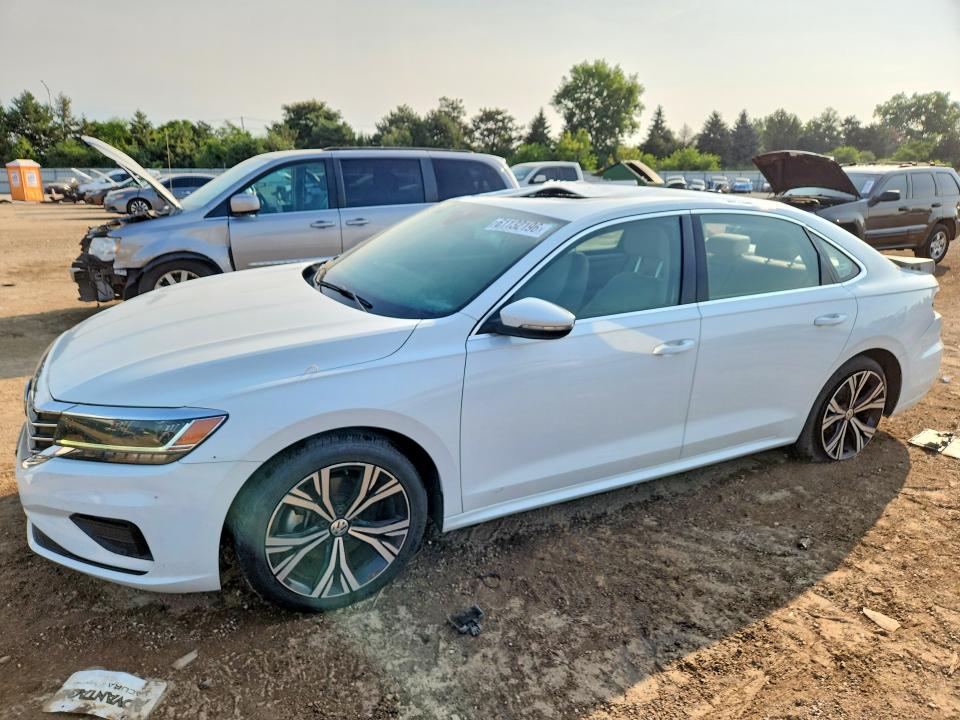 VOLKSWAGEN PASSAT 2021 with VIN 1VWSA7A33MC003029 - Photo from auction