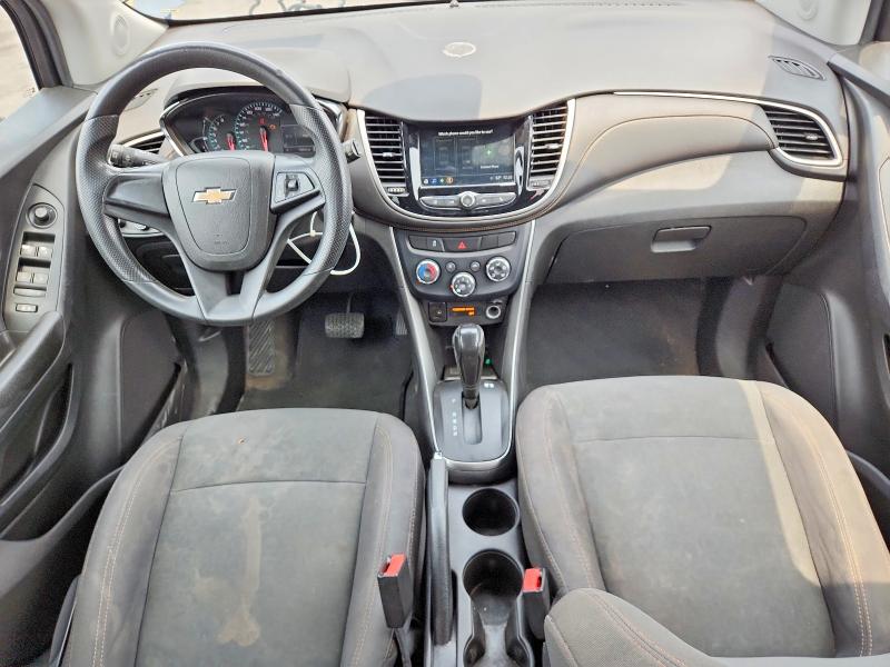 Photo 8 from auction – 2018 CHEVROLET TRAX with VIN 3GNCJKSB2JL382340