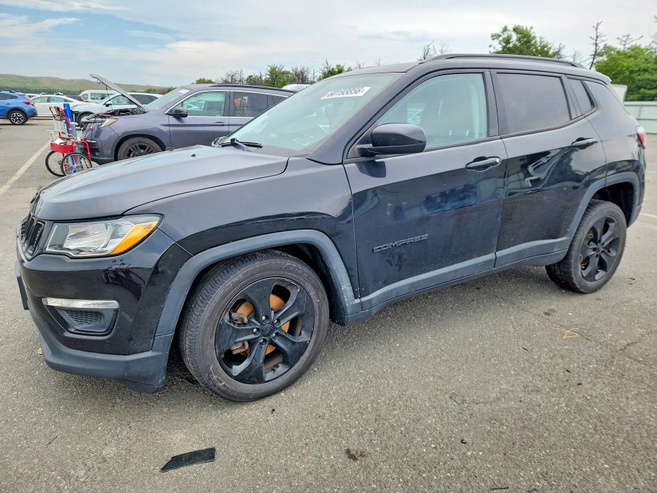 JEEP COMPASS 2018 with VIN 3C4NJDBB2JT325634 - Photo from auction