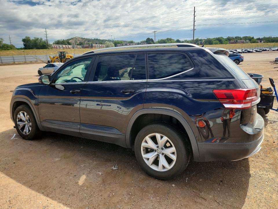 Photo 2 from auction – 2018 VOLKSWAGEN ATLAS with VIN 1V2LR2CA8JC556588
