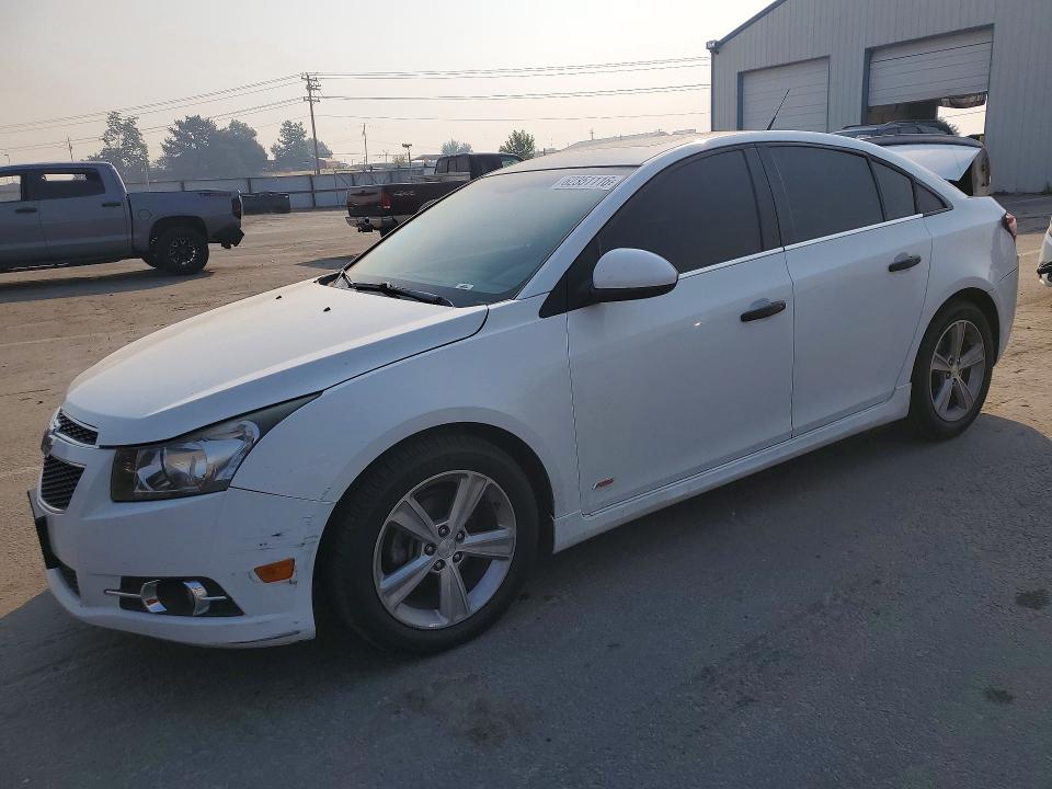 CHEVROLET CRUZE 2014 with VIN 1G1PE5SB2E7339393 - Photo from auction