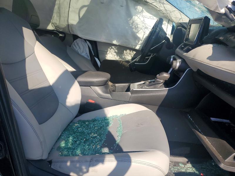 Photo 7 from auction – 2022 TOYOTA RAV4 with VIN 4T3B6RFV5NU072099