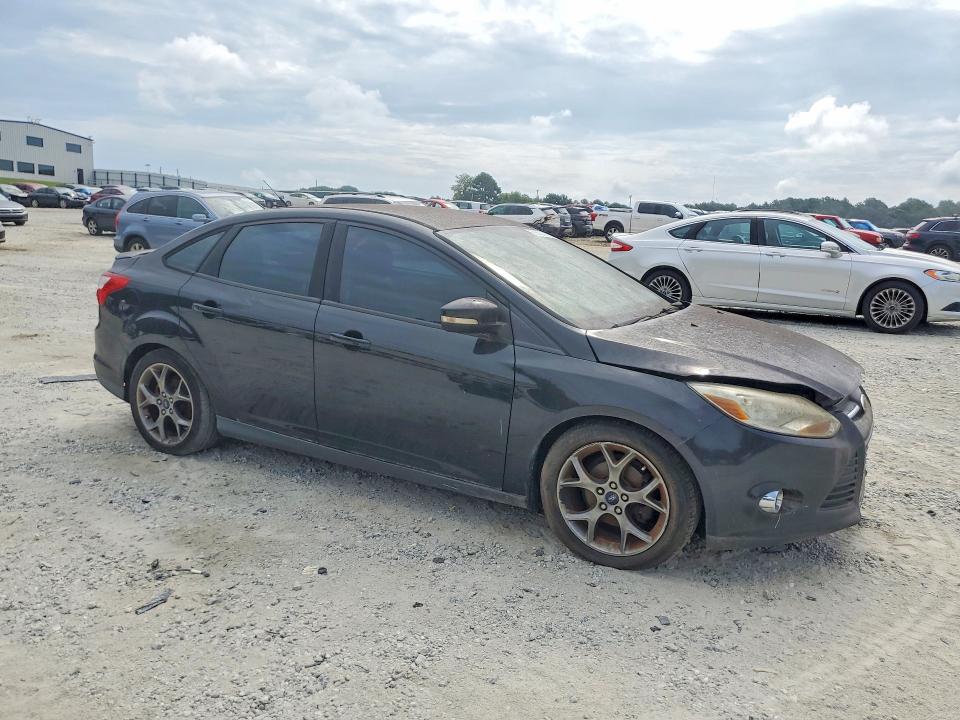 Photo 4 from auction – 2014 FORD FOCUS with VIN 1FADP3F22EL114777
