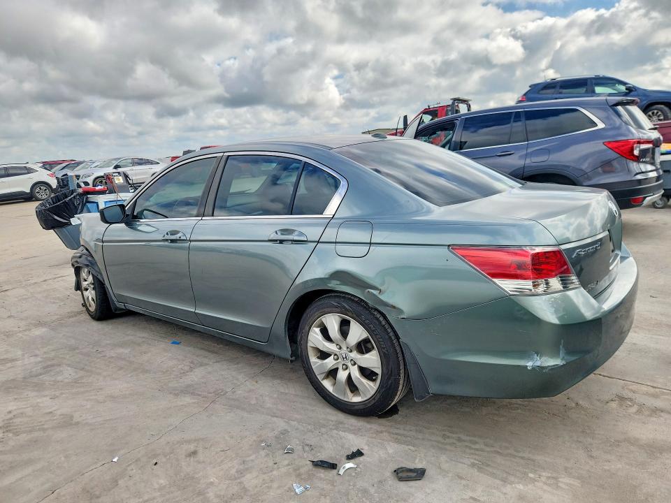 Photo 2 from auction – 2008 HONDA ACCORD with VIN JHMCP26898C026249
