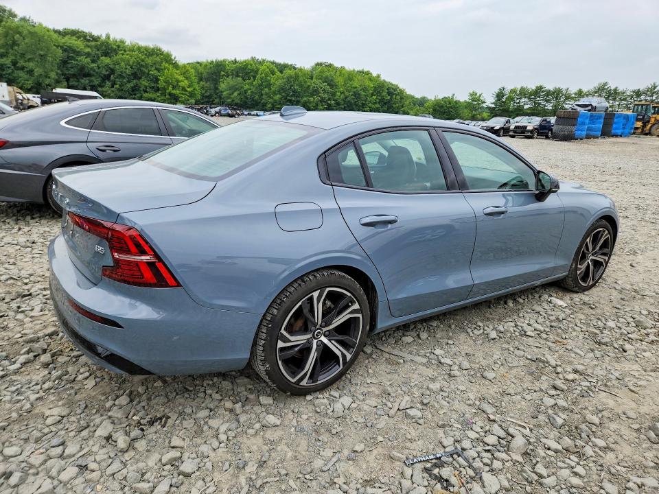 Photo 3 from auction – 2024 VOLVO S60 with VIN 7JRL12FK8RG303967