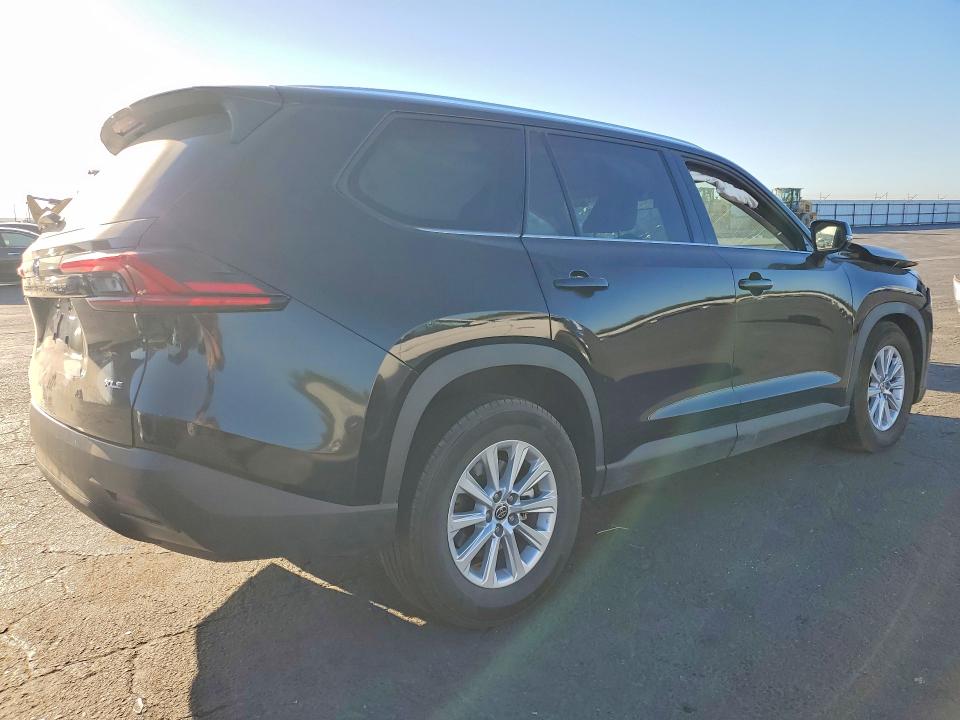 Photo 3 from auction – 2025 TOYOTA GRAND HIGHLANDER with VIN 5TDAAAB55SS084820
