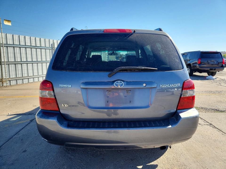 Photo 6 from auction – 2005 TOYOTA HIGHLANDER with VIN JTEEP21A350073189