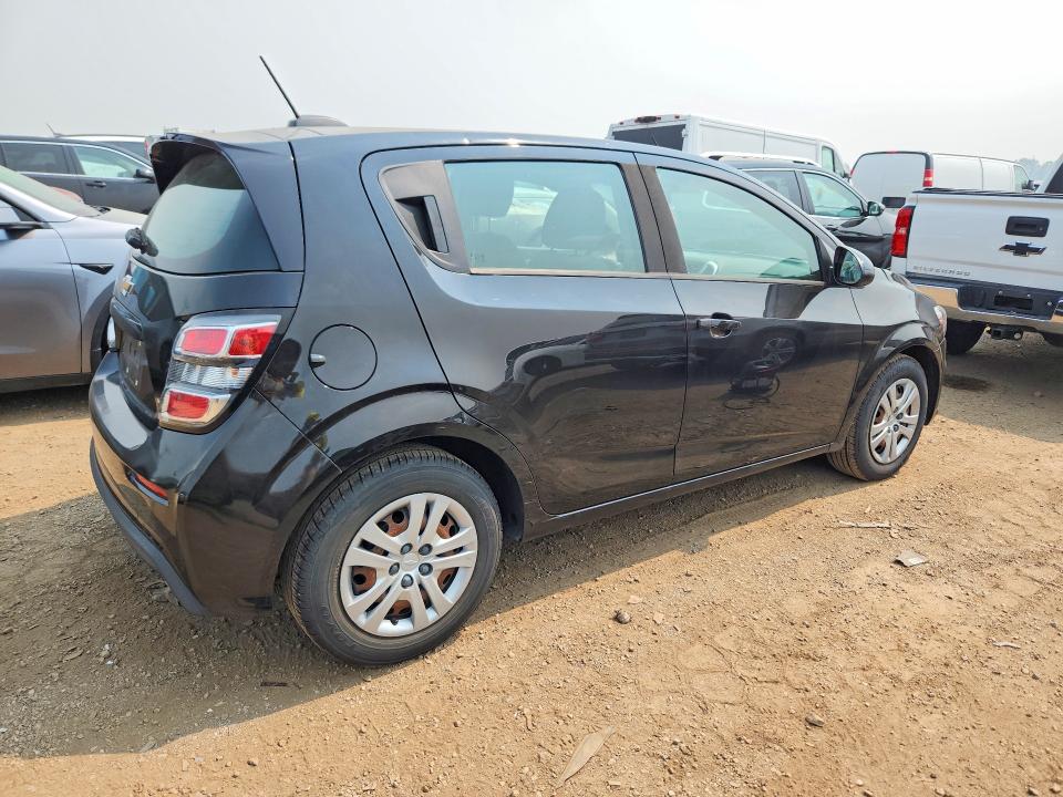 Photo 3 from auction – 2019 CHEVROLET SONIC with VIN 1G1JG6SB7K4141458